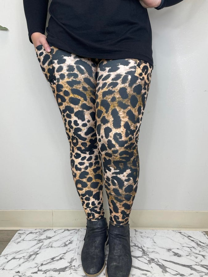 Wild at Heart Leggings w/ Pockets image 1