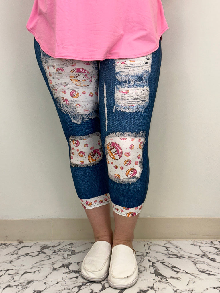 DD Junkie Denim Capri w/ Butt Pockets image 1