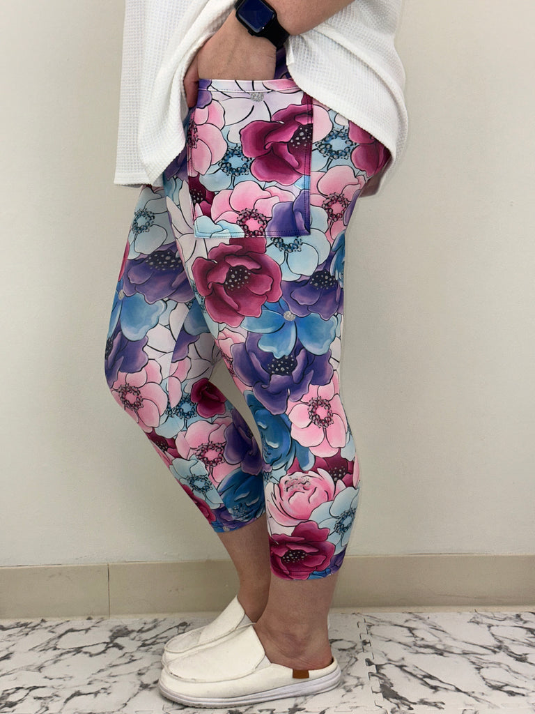 Magical Floral Capri w/ Pockets image 1