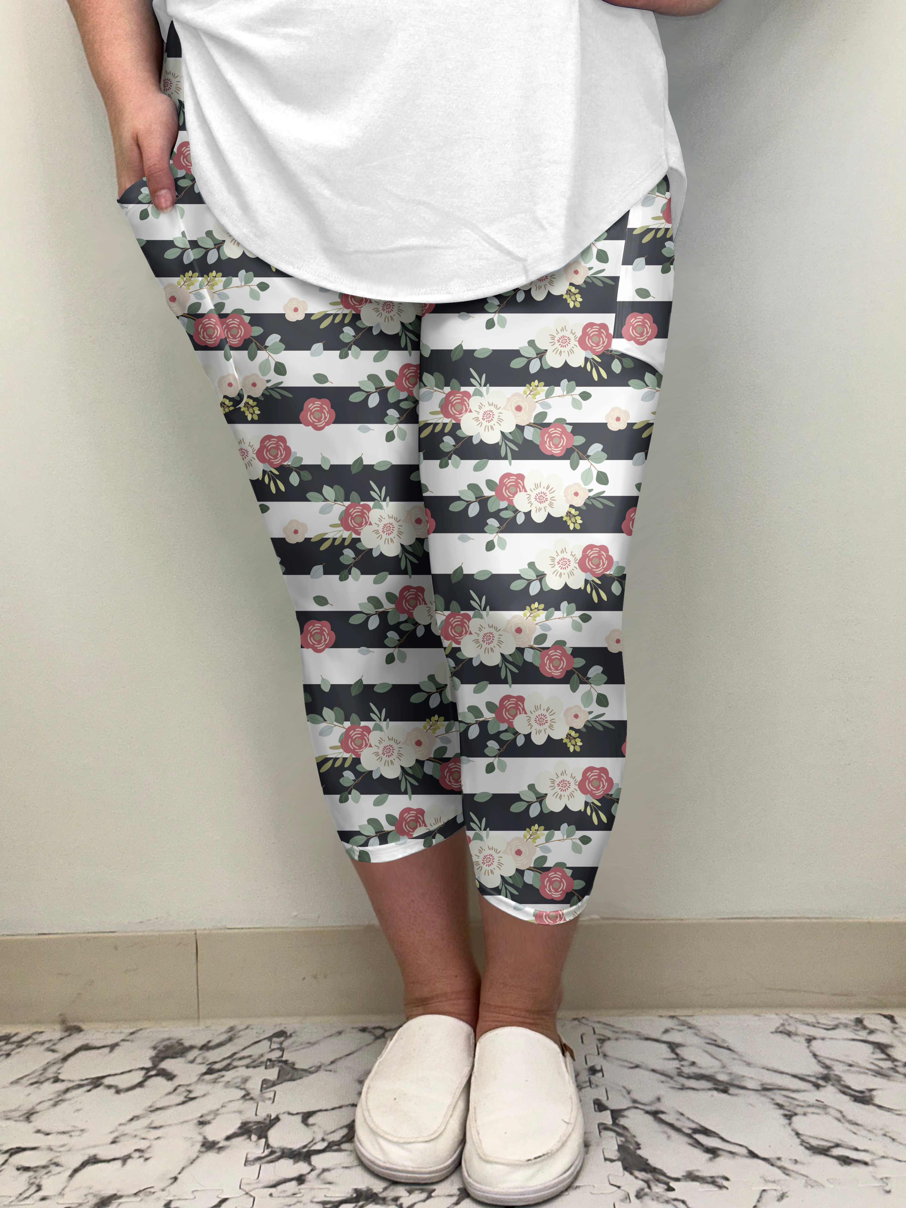 Striped Floral Capri w/ Pockets