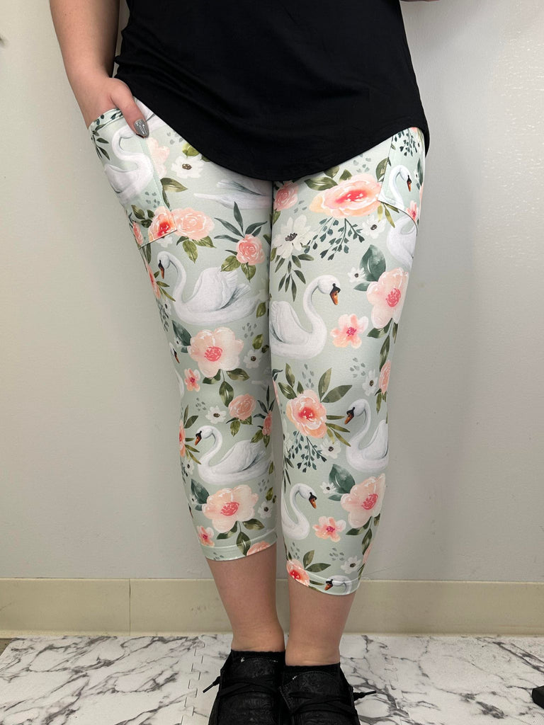 Spring Swan Capri w/ Pockets image 1